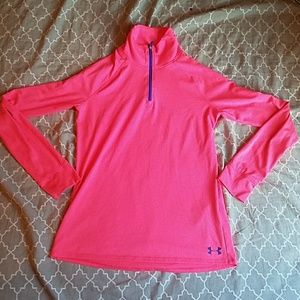 NWOT Under armour pull over